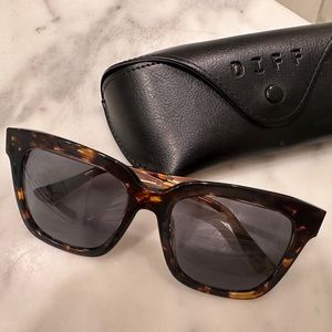 DIFF Bella Polarized Sunglasses